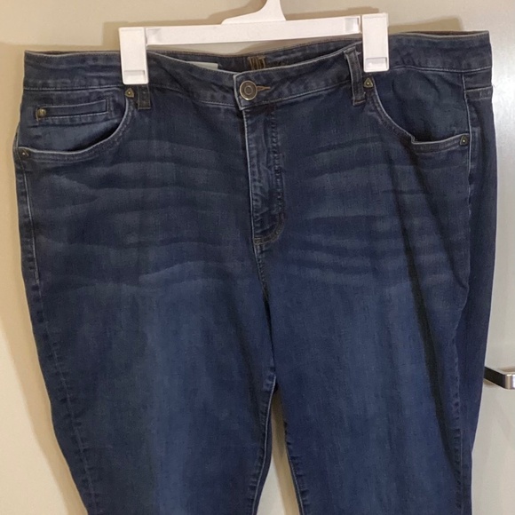 KUT from the Kloth Plus Size Katy Boyfriend Jeans size 18w - Picture 1 of 11